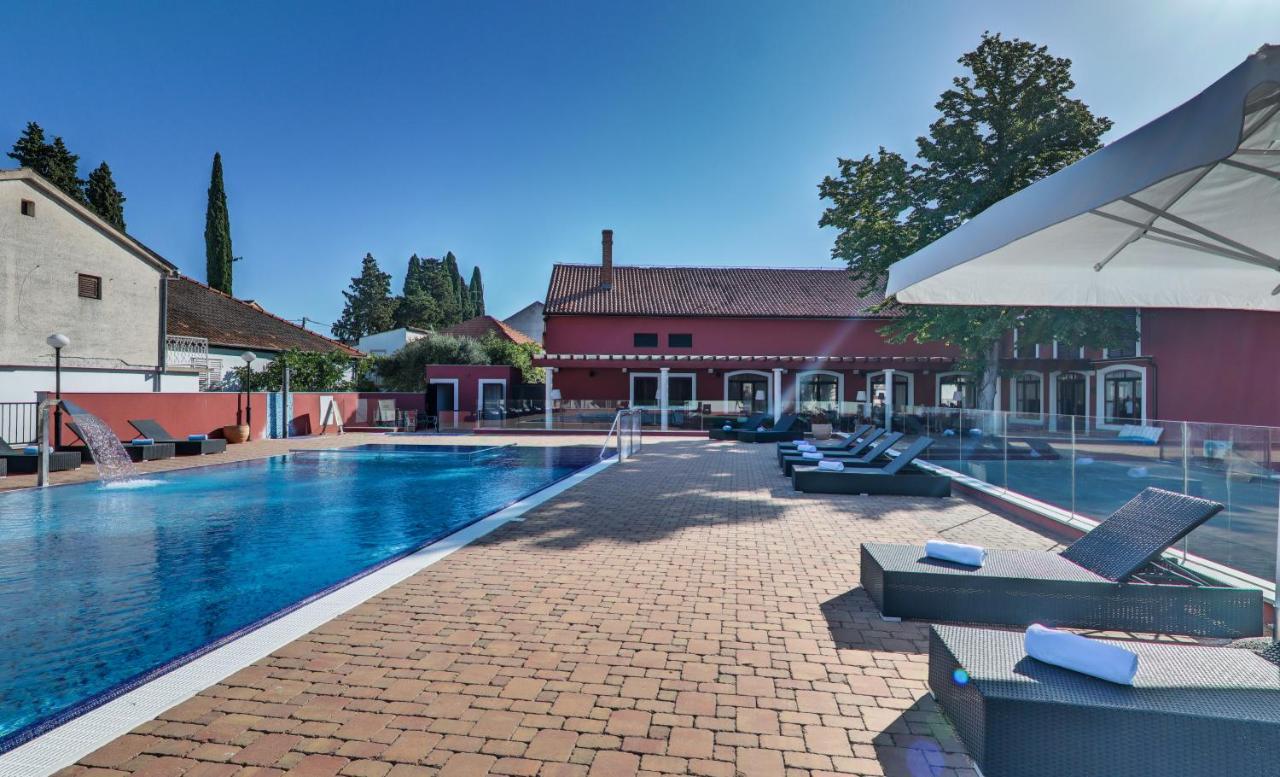 Hotel Villa Donat Sveti Filip i Jakov Esterno foto
